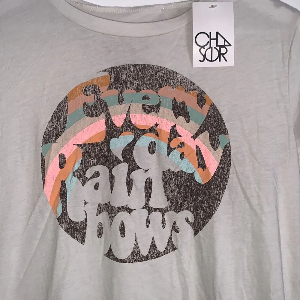 Chaser | Every day Rainbows Size small - Picture 3 of 5
